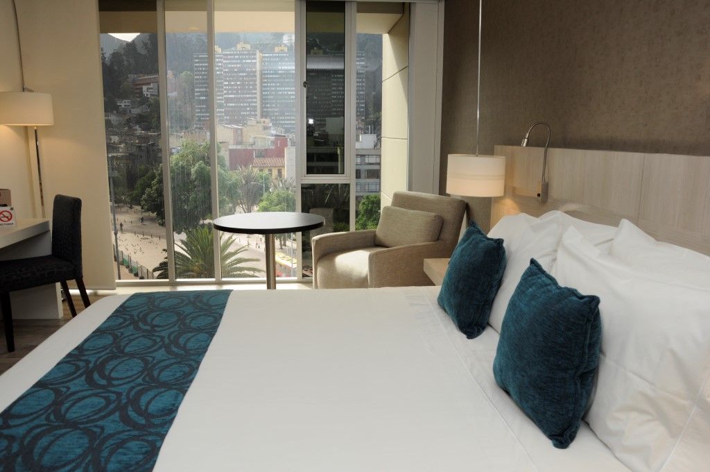 Hotel Bh Bicentenario Bogota Exterior photo