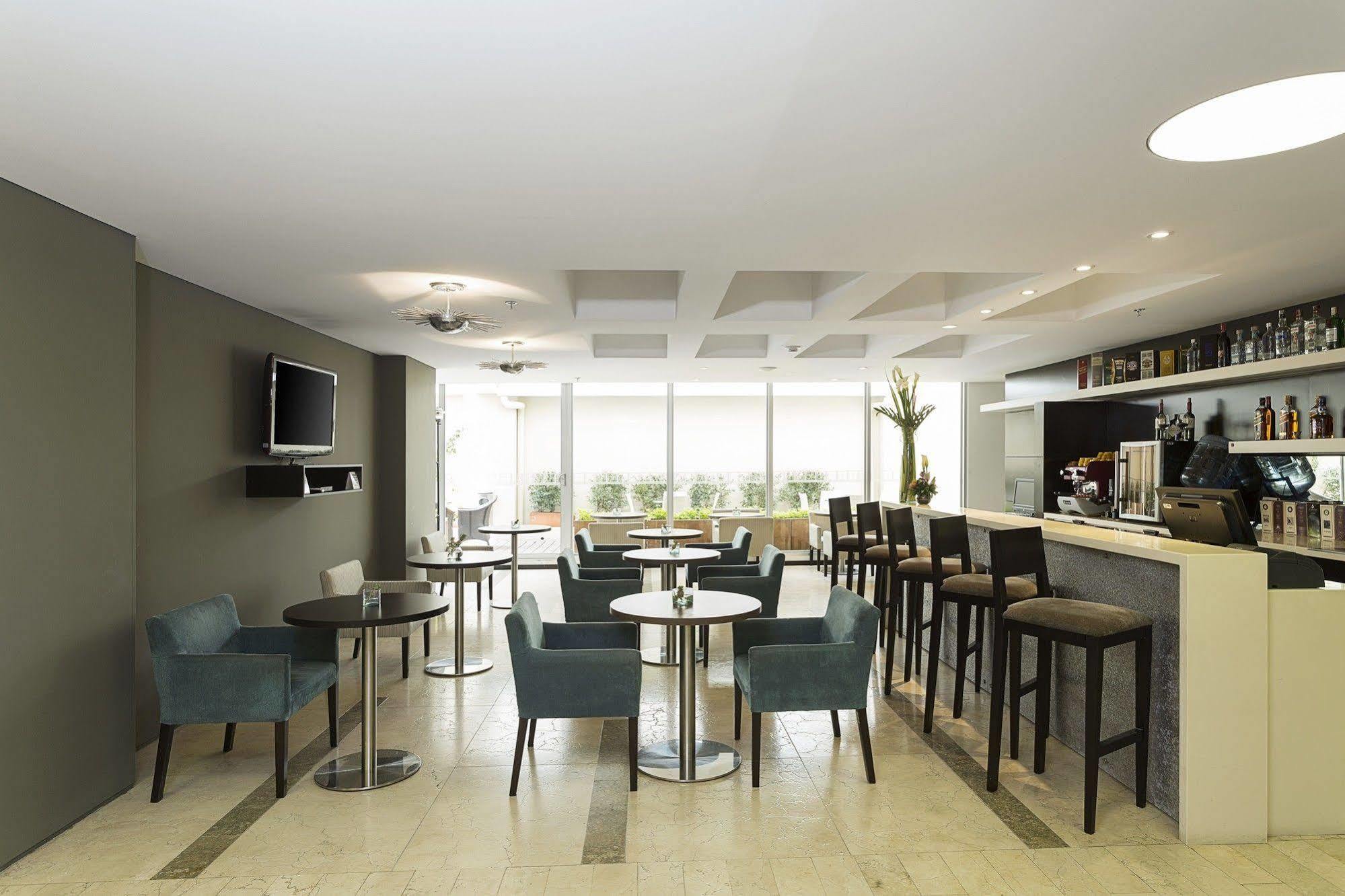 Hotel Bh Bicentenario Bogota Exterior photo